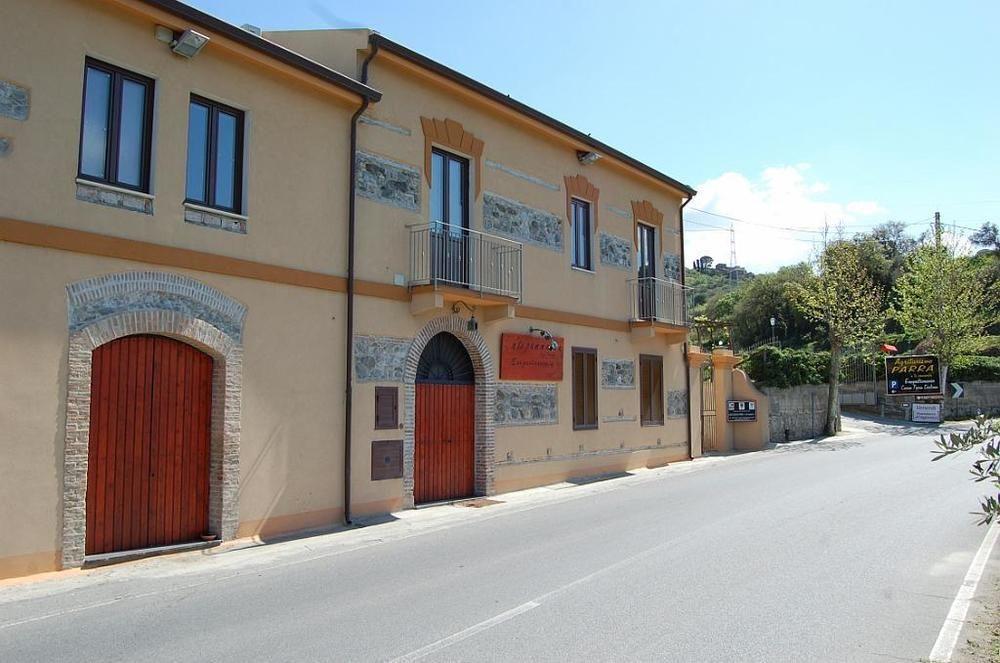 Agriturismo Parra Santa Lucia del Mela Extérieur photo